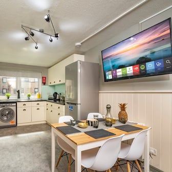 4 Bed Standard - Image 4